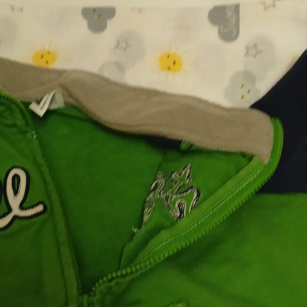 Carter's Boys Long Sleeved Zip Up Jacket.  Size 12M All Star